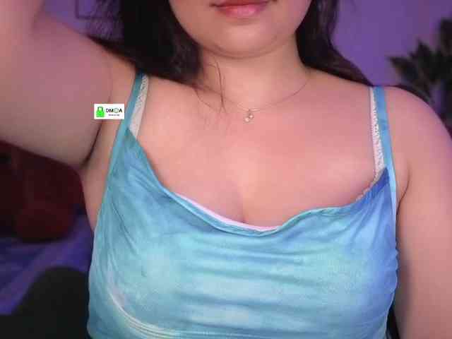 QuestQueen webcam