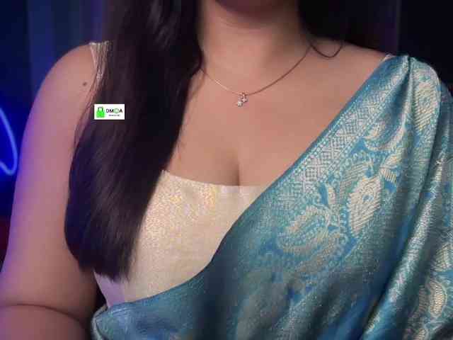 QuestQueen webcam