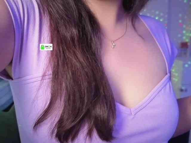 QuestQueen webcam