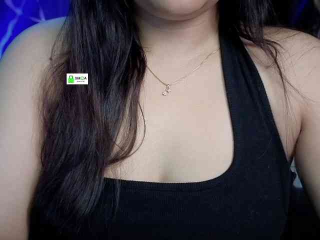 QuestQueen webcam