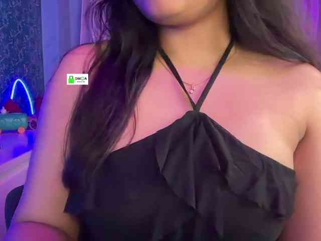 QuestQueen webcam
