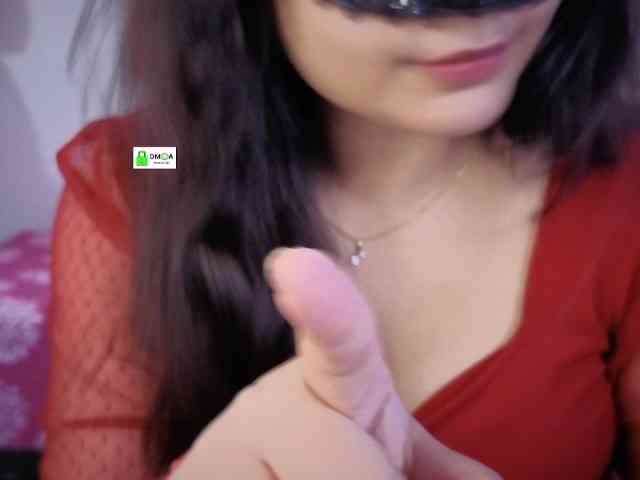 QuestQueen webcam