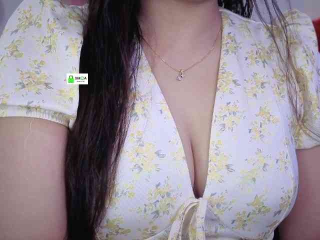 QuestQueen Live Webcam on BongaCams