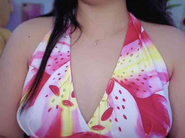 QuestQueen webcam