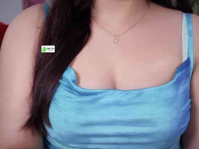 QuestQueen webcam