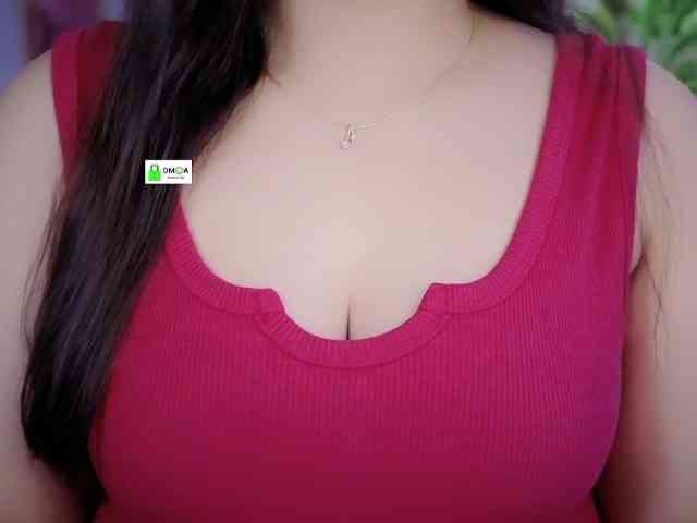QuestQueen webcam