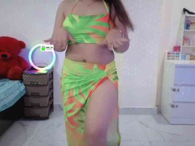 QuestQueen webcam