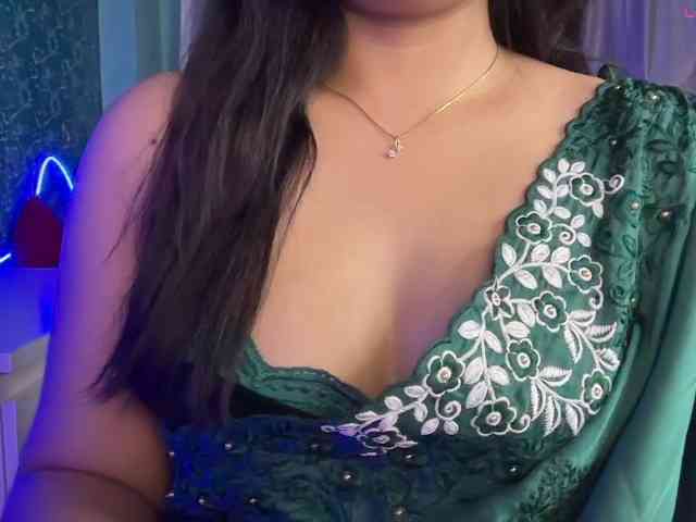 QuestQueen webcam