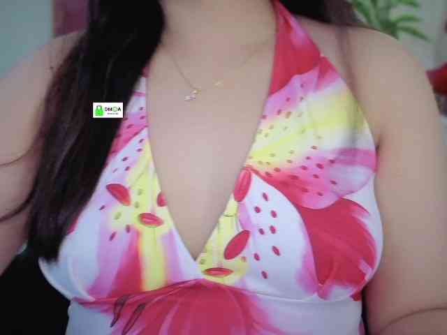 QuestQueen webcam