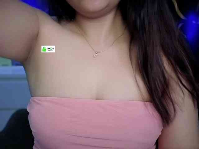 QuestQueen webcam