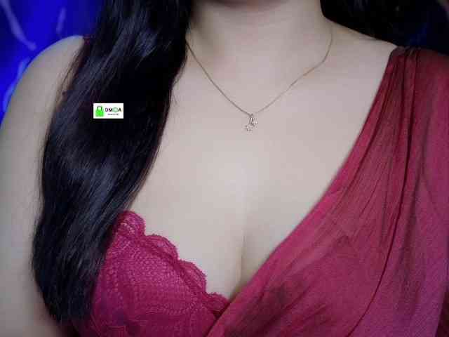 QuestQueen webcam