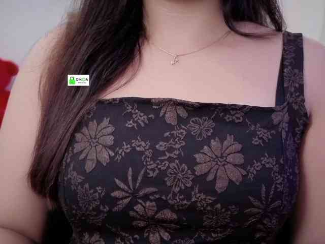 QuestQueen webcam
