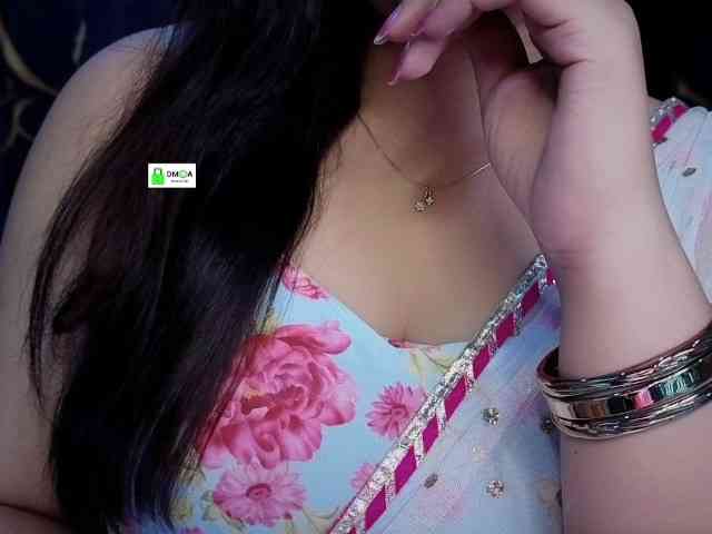 QuestQueen webcam
