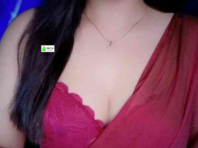 QuestQueen webcam