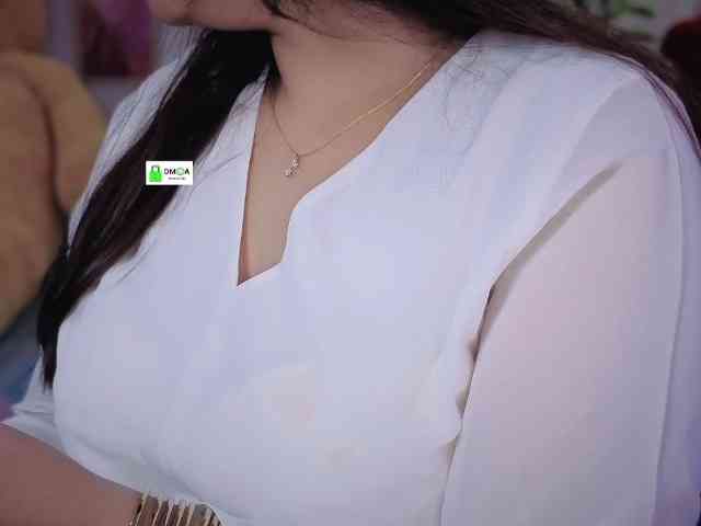 QuestQueen webcam
