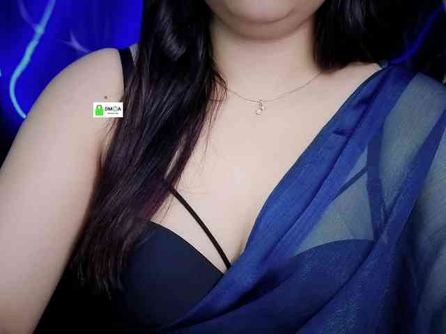 QuestQueen webcam