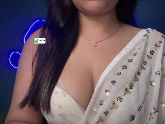QuestQueen webcam