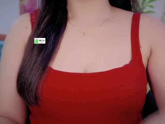 QuestQueen webcam