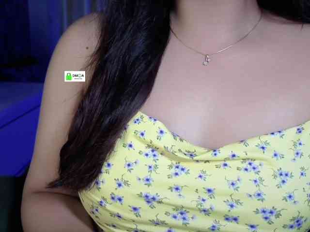 QuestQueen webcam