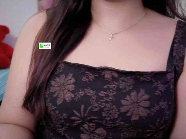 QuestQueen webcam
