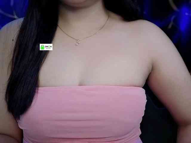 QuestQueen webcam