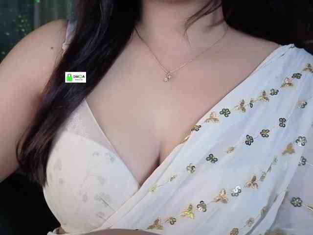 QuestQueen webcam