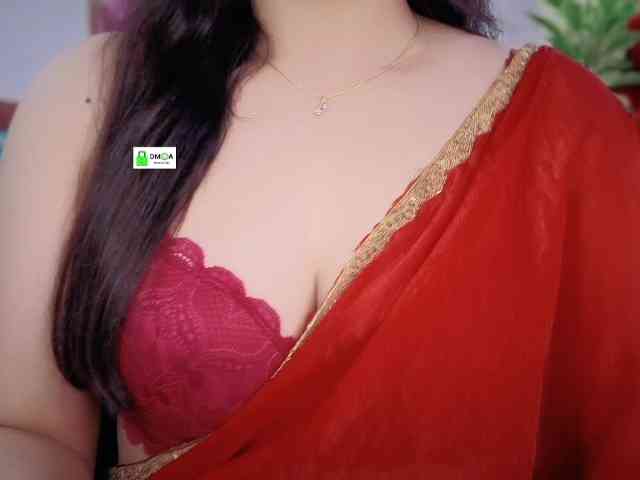 QuestQueen webcam