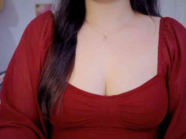 QuestQueen webcam