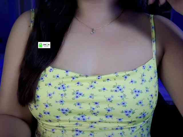 QuestQueen webcam