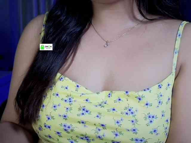 QuestQueen webcam