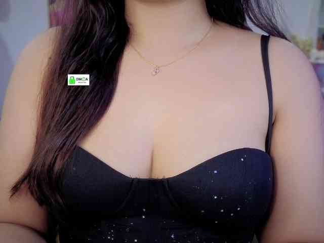 QuestQueen webcam