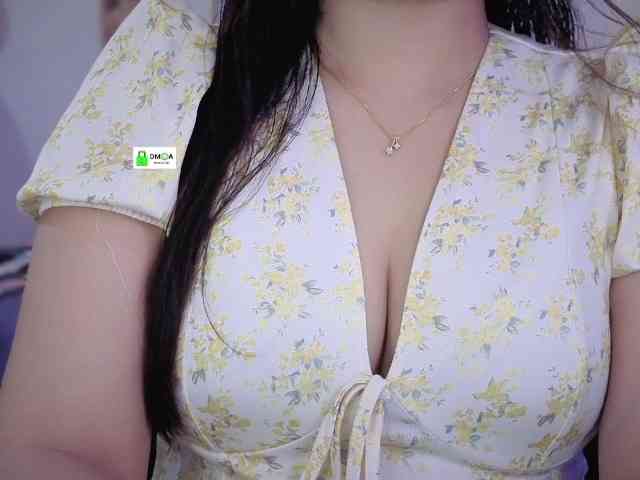 QuestQueen Live Webcam on BongaCams