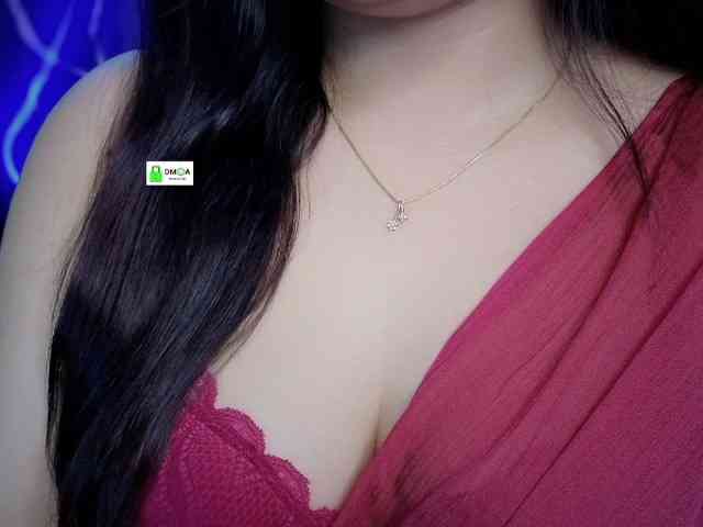 QuestQueen webcam