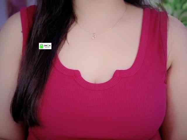 QuestQueen webcam