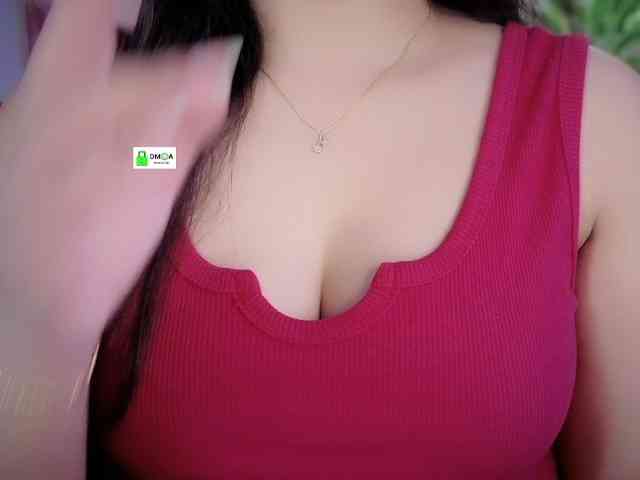 QuestQueen webcam