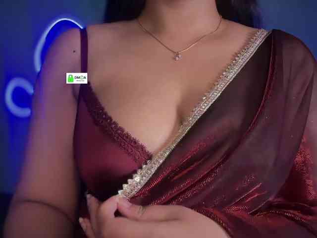 QuestQueen webcam