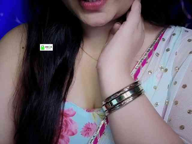 QuestQueen webcam