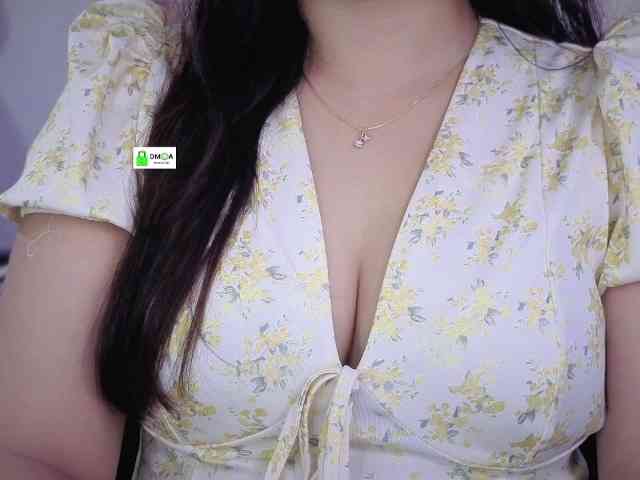 QuestQueen Live Webcam on BongaCams