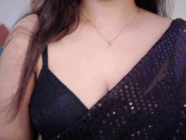QuestQueen webcam