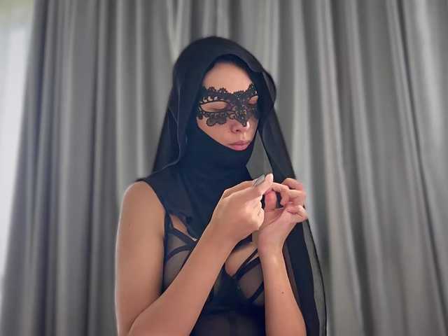 hiddenCrazySlut live cam on BongaCams