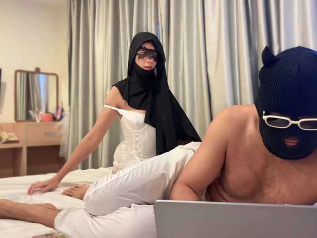 hiddenCrazySlut live cam on BongaCams