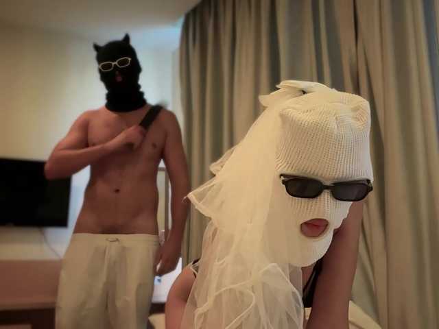 hiddenCrazySlut live cam on BongaCams