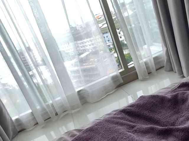 hiddenCrazySlut webcam