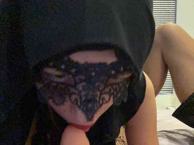 Модель: hiddenCrazySlut