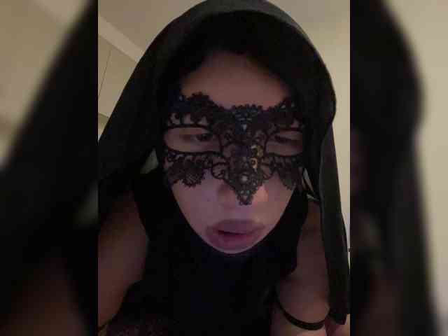 Модель: hiddenCrazySlut