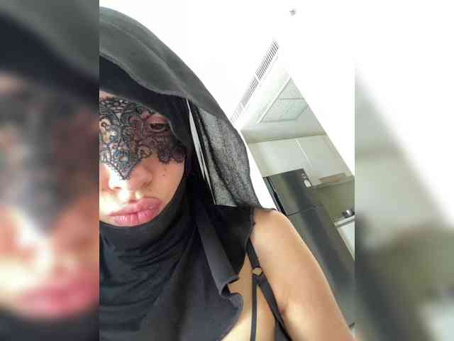 hiddenCrazySlut's Sexcam