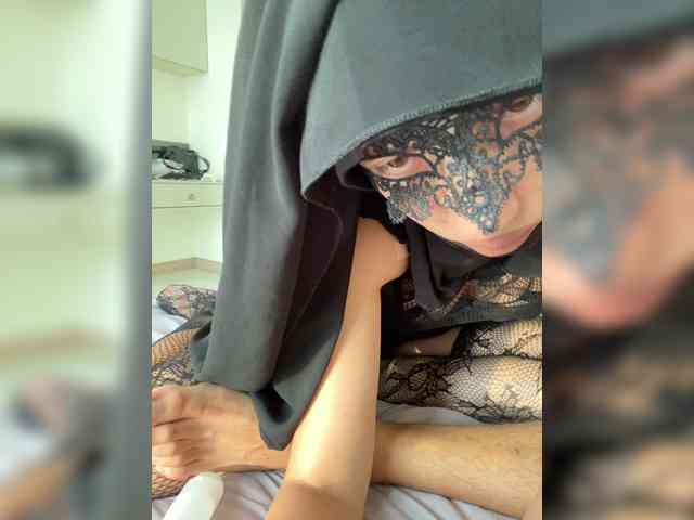 Модель: hiddenCrazySlut