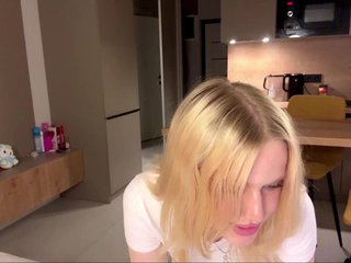moonavelle Porn Show