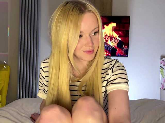 moonavelle live cam on BongaCams