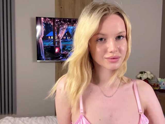 moonavelle live cam on BongaCams